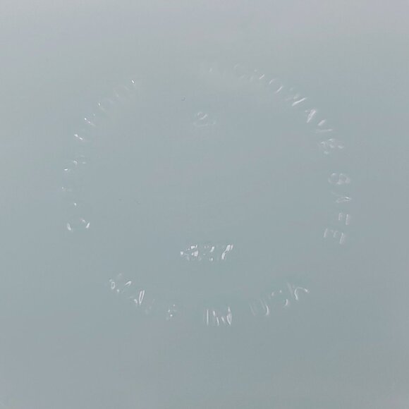 Vintage Glassbake #427 White Daisy Casserole Dish 10.5' x 5" - Picture 7 of 7